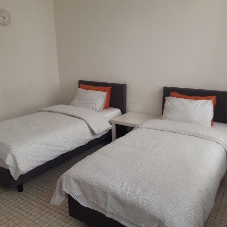 Rentbynight Aparthotel Bruksela Zewnętrze zdjęcie